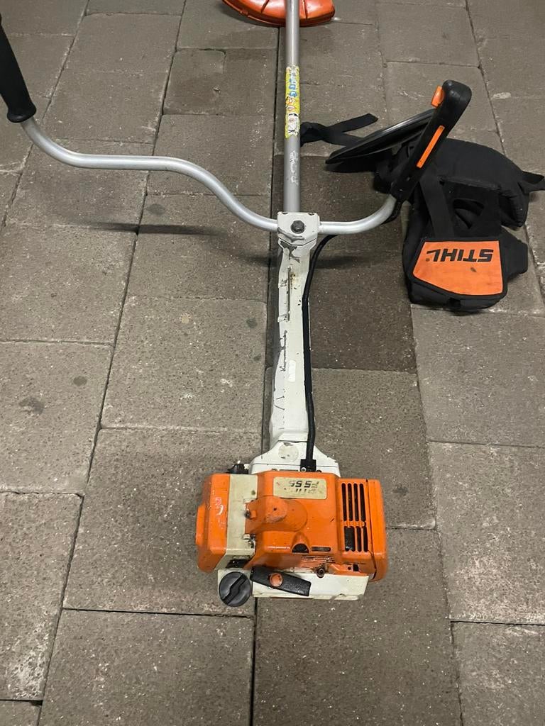 Stihl bosmaaier FS 550 in topconditie, Tuin en Terras, Bosmaaiers, Ophalen, Zo goed als nieuw, Benzine