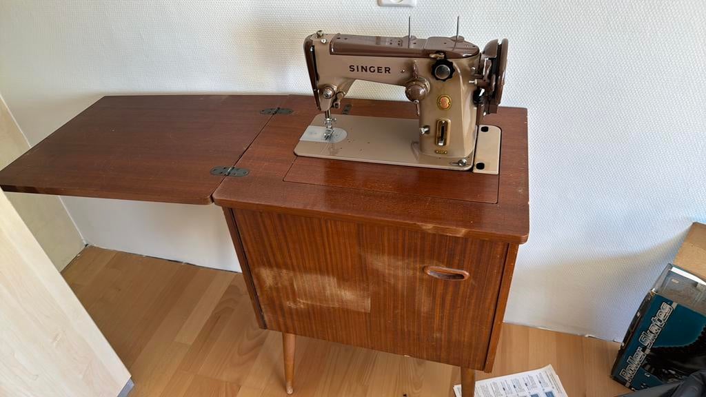 Oude naaimachine singer, Antiek en Kunst, Ophalen