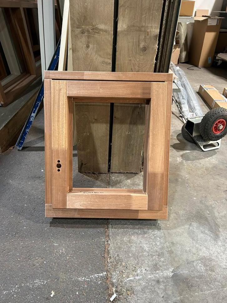 OPRUIMING! Diverse nieuwe kozijnen tegen spotprijzen!, Doe-het-zelf en Verbouw, Kozijnen en Schuifpuien, Nieuw, Raamkozijn, Hout