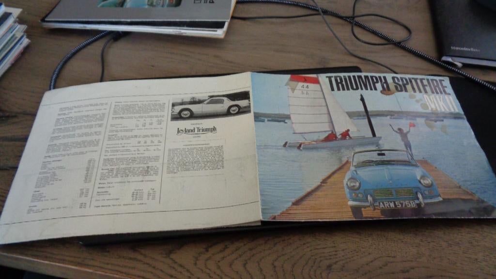 Folder TRIUMPH SPITFIRE MK II  ,  1965, Boeken, Verzenden, Gelezen, Overige merken