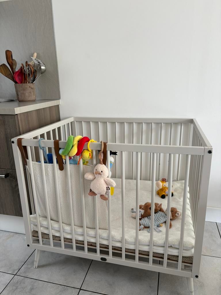 TWF babybox oatmeal, Kinderen en Baby's, Boxen, Ophalen, Gebruikt, Vierkant, In hoogte verstelbaar