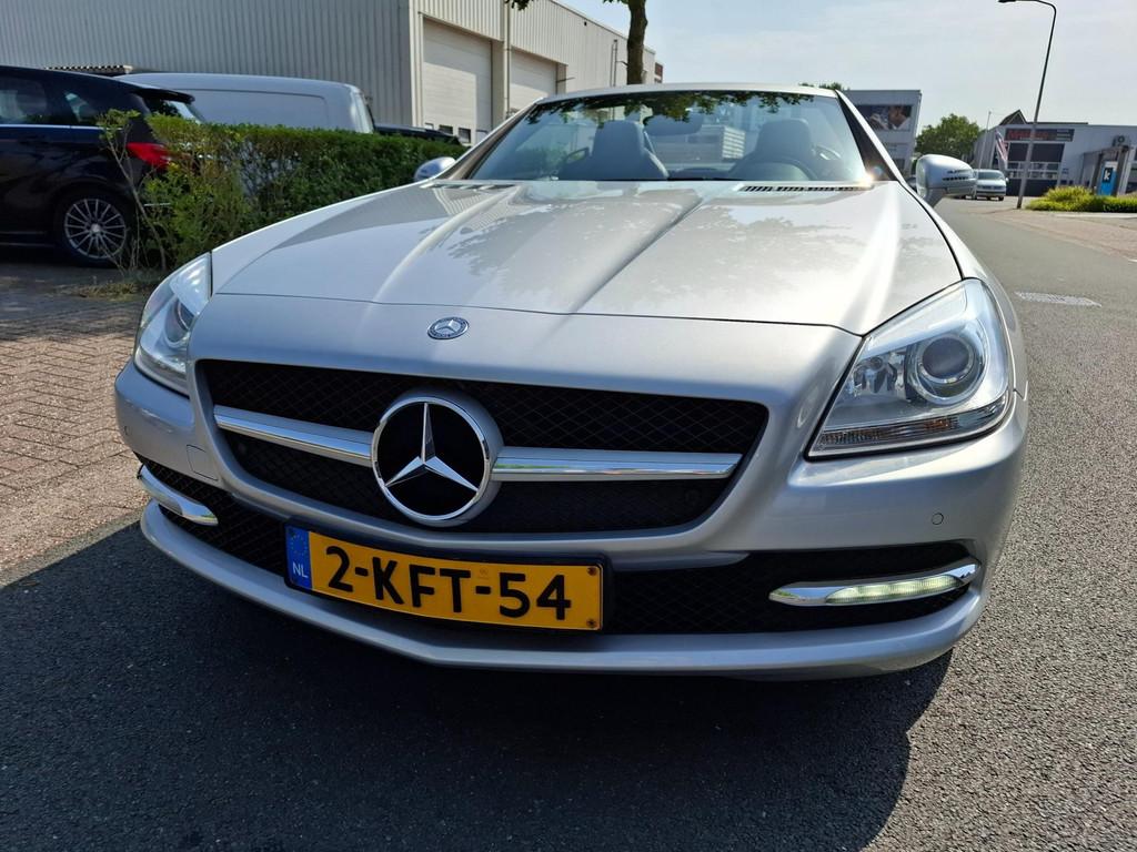 Mercedes-Benz SLK-klasse 200 KOMPRESSOR AUTOMAAT/LEDER/NAVI!, Auto's, Mercedes-Benz, Automaat, Euro 5, Achterwielaandrijving, Gebruikt