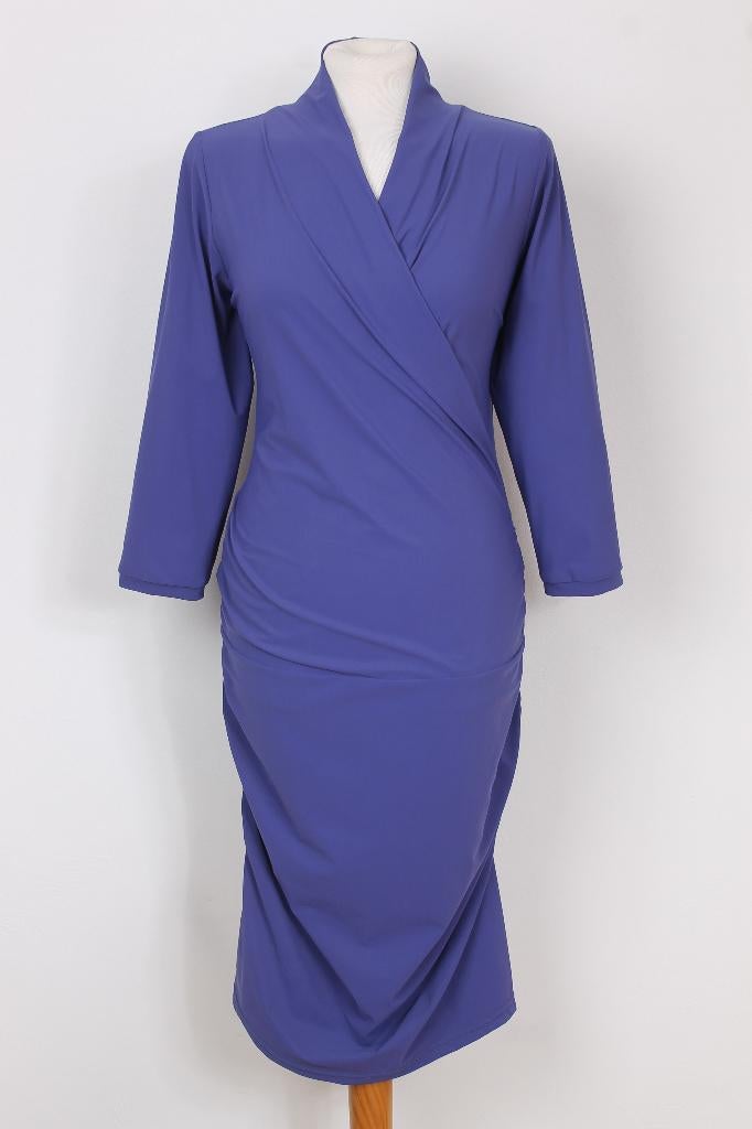 Geplooide jurk van MOQ maat 42, Kleding | Dames, Overige kleuren, Maat 42/44 (L), Ophalen of Verzenden, Zo goed als nieuw