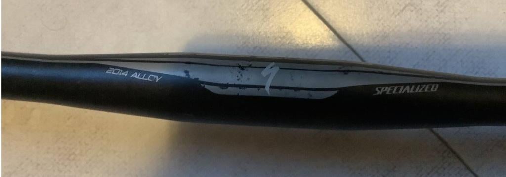 Fietsstuue van het merk Specialized, Ophalen, Stuur