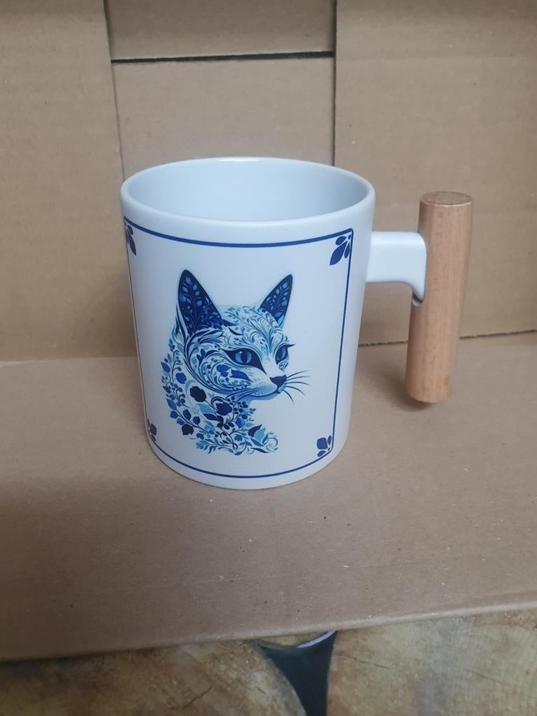 Nieuwe mok met houten handvat, Nieuw, Ophalen of Verzenden, Overige stijlen, Kop(pen) en/of Schotel(s)
