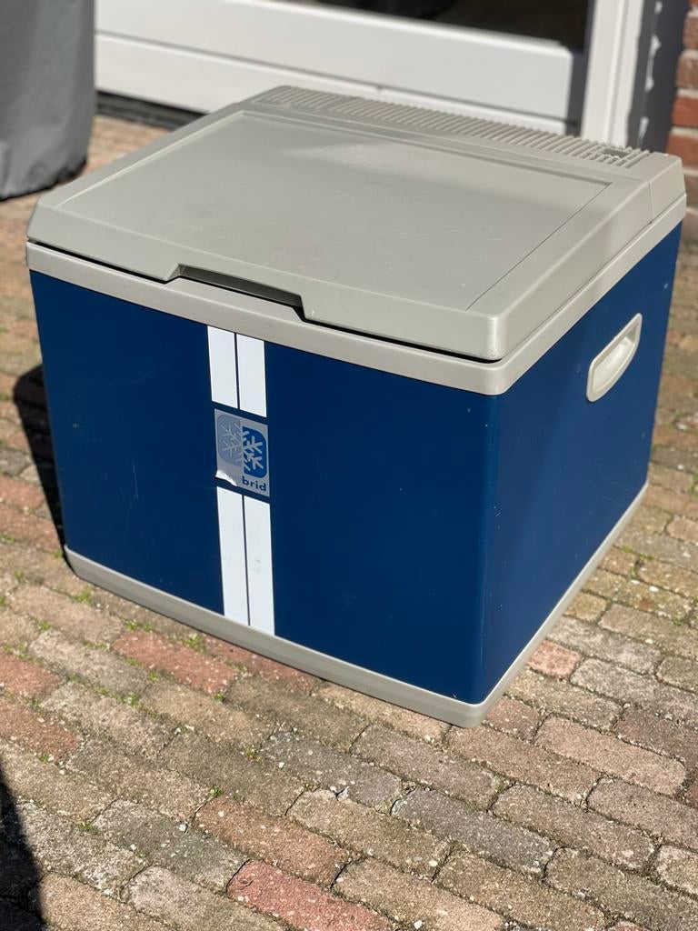 Mobicool B40 elektrische koelbox - 38 liter - 12V/220V, Caravans en Kamperen, Koelboxen, Ophalen, Gebruikt, Koelbox, Elektrisch