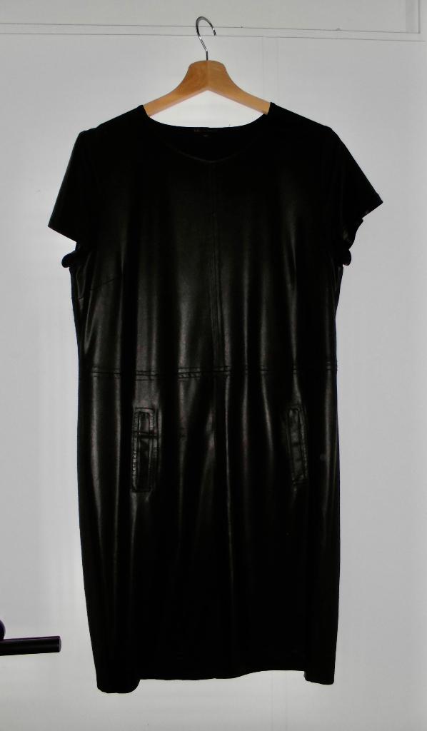 La Fee Maraboutee jurk maat M, Maat 38/40 (M), La Fee Maraboutee, Zwart, Ophalen of Verzenden