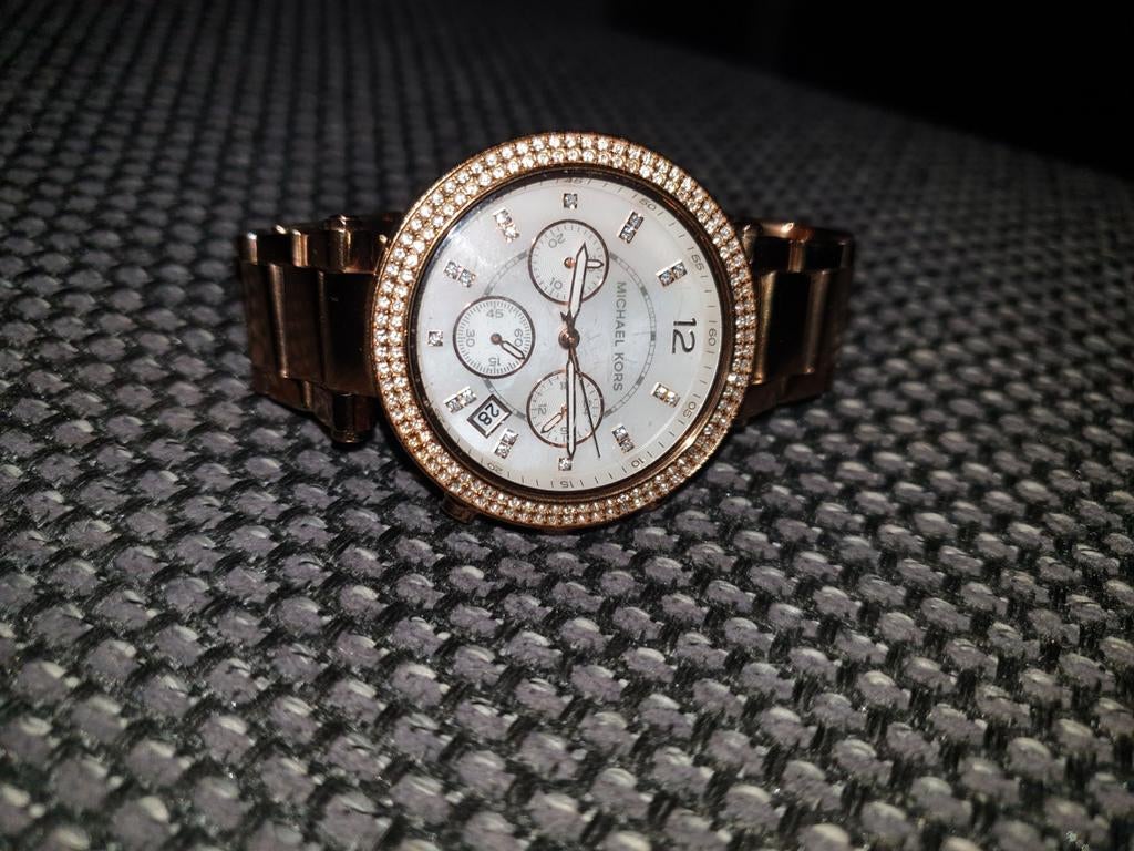 Michael Kors Roségouden Dameshorloge met Strass 💫, Sieraden, Tassen en Uiterlijk, Horloges | Dames, Overige merken, Staal, Polshorloge