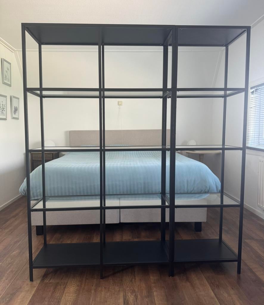 Ikea Vittsjo stellingkasten, Huis en Inrichting, Kasten | Stellingkasten, Zo goed als nieuw, Ophalen