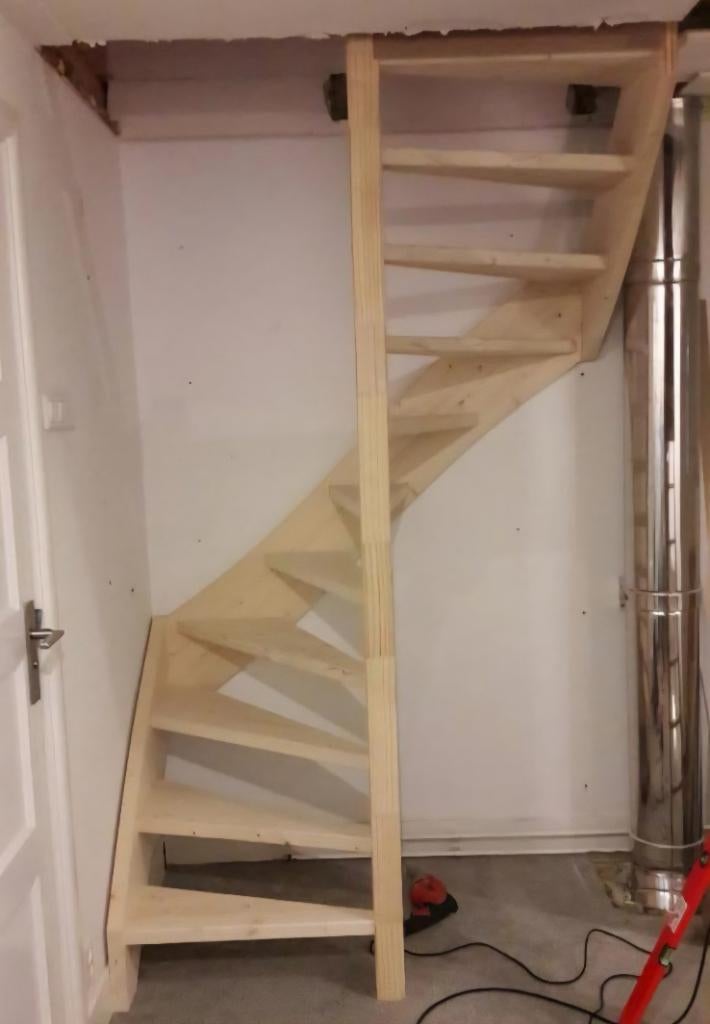 GOEDKOPE HALFSLAG BOUWPAKKET TRAPPEN VOOR 800 EURO!!, Doe-het-zelf en Verbouw, Ladders en Trappen, Ophalen of Verzenden, Nieuw