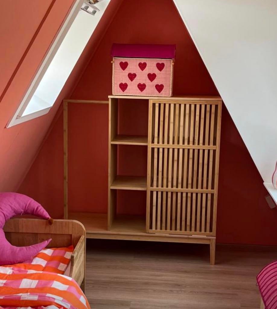 Nordkisa kast IKEA, Huis en Inrichting, Kasten | Kledingkasten, Ophalen, 100 tot 150 cm, 100 tot 150 cm, Zo goed als nieuw