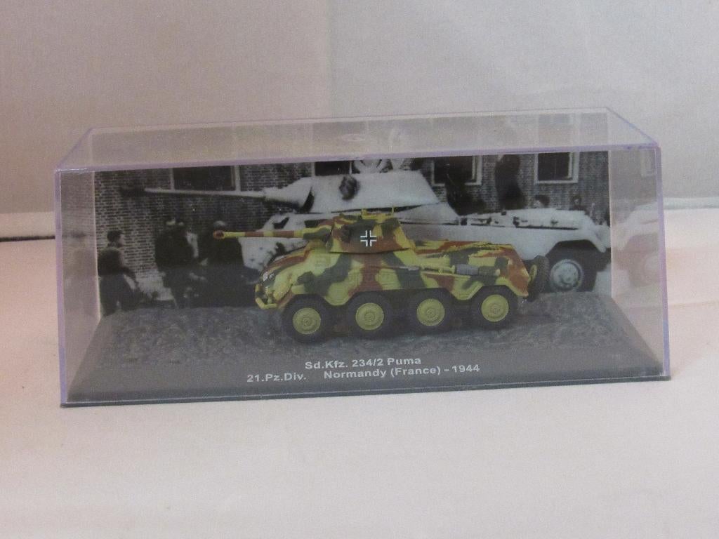 Tank in vitrine, Ophalen of Verzenden, Landmacht, Duitsland, Miniatuur of Beeldje