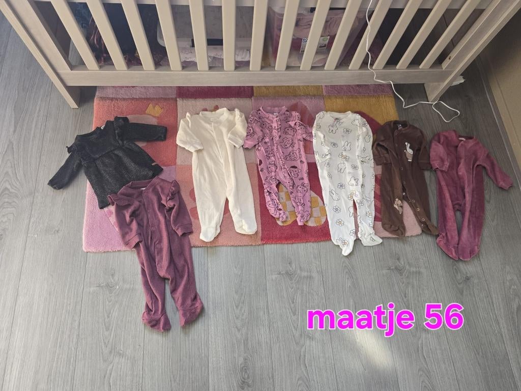 Babykleding pakket maat 56 - Rompertjes en broekjes, Ophalen of Verzenden, Gebruikt, Meisje, Setje