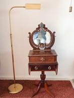 Antieke schommelspiegel/ kantelspiegel op ladekastje, Antiek en Kunst, Ophalen of Verzenden, Overige vormen, Minder dan 50 cm