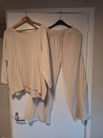 Zomer pak
1 maat (tot maat 44)
Linnen / katoen beige,
Zgan!, Kleding | Dames, Ophalen of Verzenden, Zo goed als nieuw, Maat 42/44 (L)