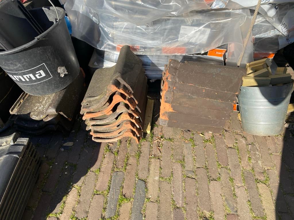 VHV Nokvorsten en Kantpannen (Links en Rechts), Doe-het-zelf en Verbouw, Ophalen, Gebruikt, Steen of Klei, Minder dan 5 m²