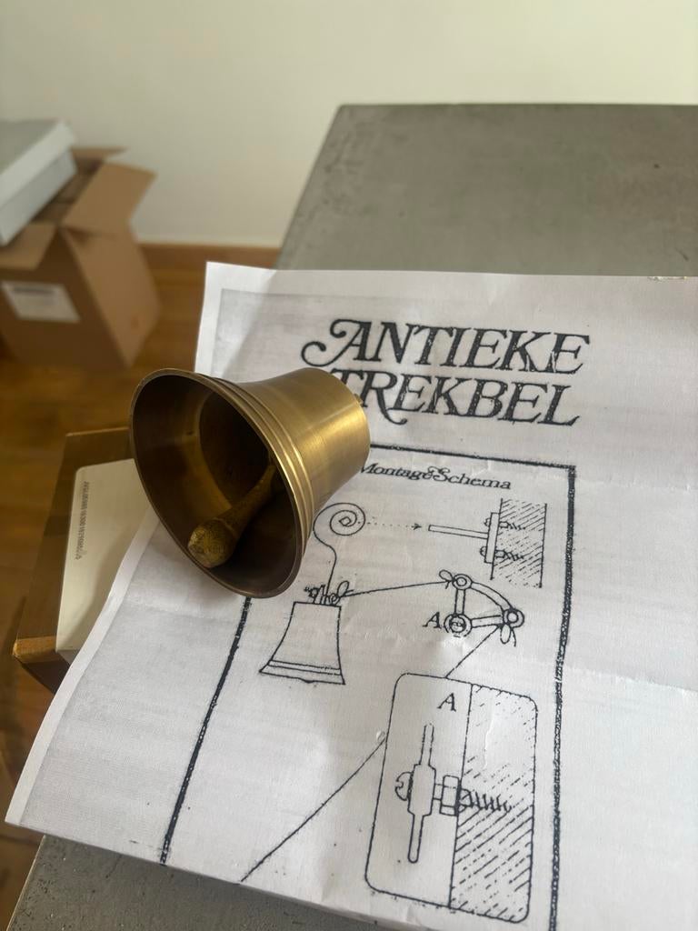 Antieke trekbel, Ophalen