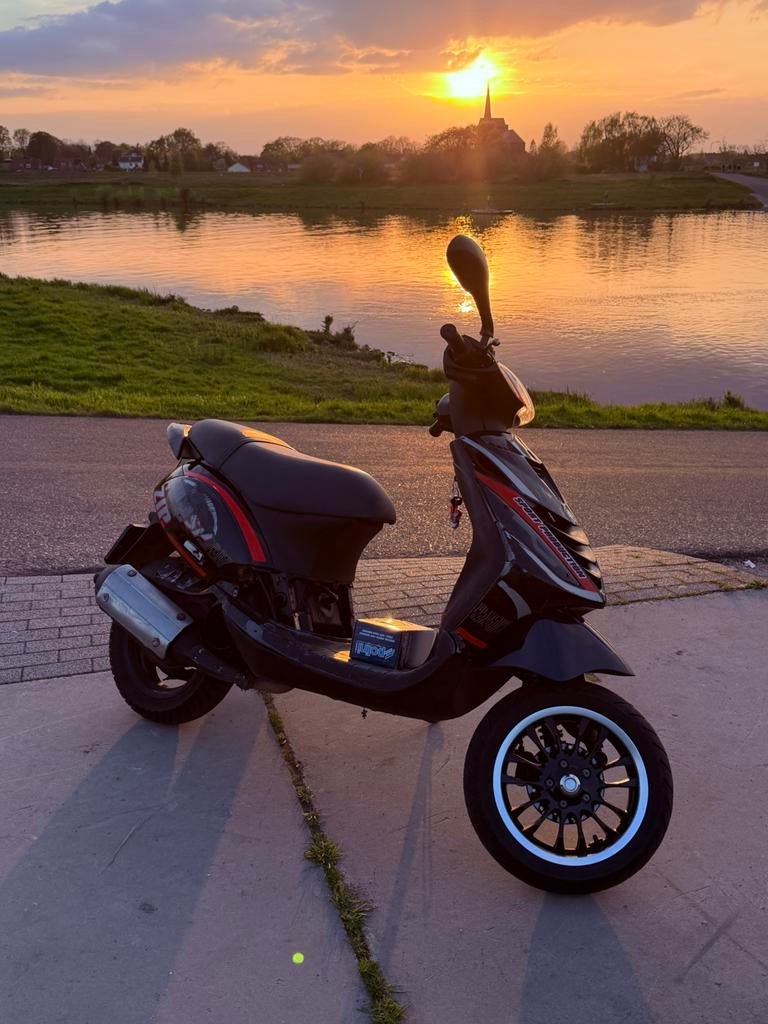 Zip 172 stage 2 tekoop/teruil, Ophalen, Zo goed als nieuw, Tweetakt, Zip