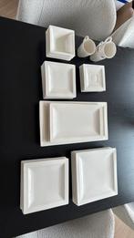 True life servies wit blokker, Huis en Inrichting, Ophalen, Zo goed als nieuw, Bord(en), Overige stijlen