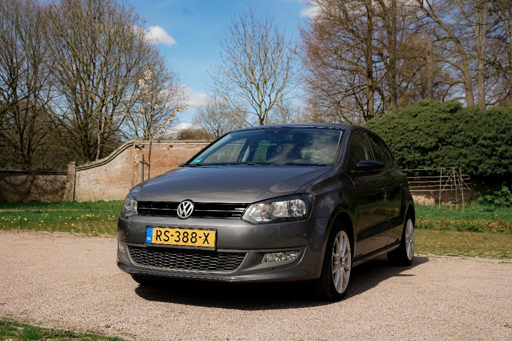 Volkswagen Polo 1.2  2011 Grijs | Apple Carplay, Voorwielaandrijving, 972 kg, 40 €/maand, Navigatiesysteem