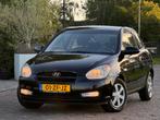Hyundai Accent 1.4 3DRS AUT 2008 Zwart, Auto's, Accent, 4 cilinders, 453 kg, Particulier