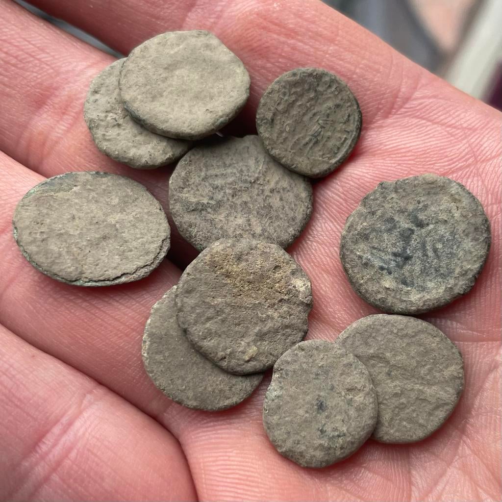 Lotje Romeinse munten, bodemvondsten., Verzenden, Overige landen