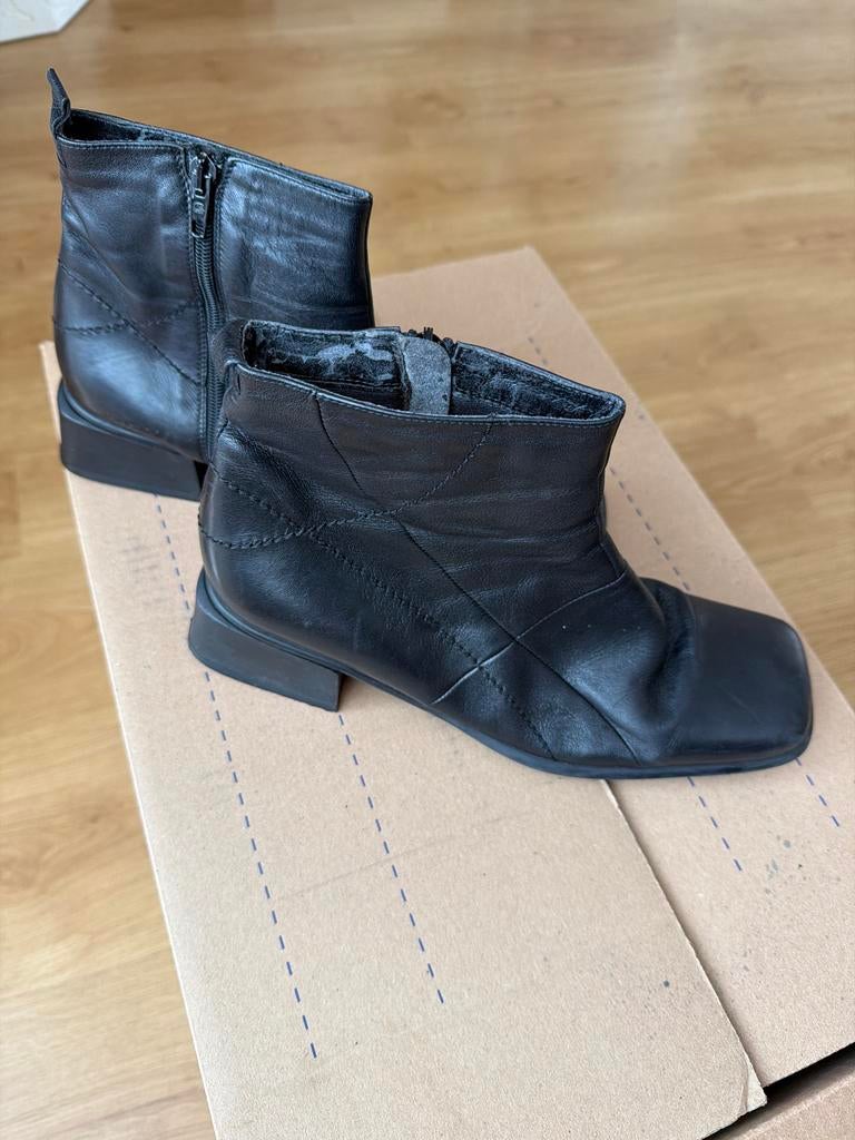 Zwarte leren enkellaarzen maat 41, Kleding | Dames, Schoenen, Zwart, Lage of Enkellaarzen, Ophalen of Verzenden, Zo goed als nieuw