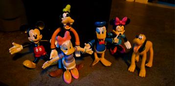 Disney figuren Mickey Mouse en zijn vriendjes  beschikbaar voor biedingen