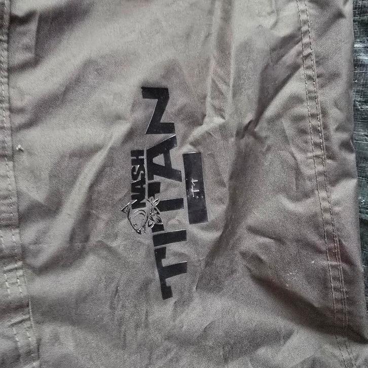 Nash titan T1 bivvy plus Nash titan T1canopy, Watersport en Boten, Hengelsport | Karpervissen, Zo goed als nieuw, Overige typen