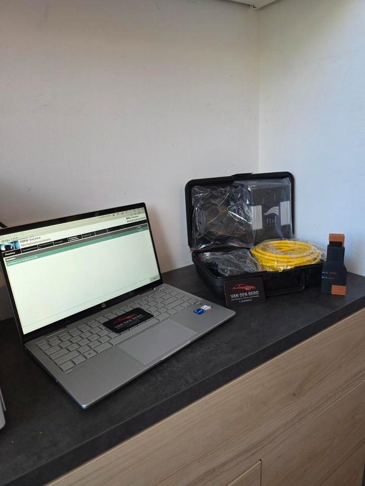 Dealer-niveau  ista bmw set, Auto diversen, Autogereedschap, Ophalen of Verzenden