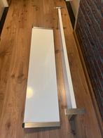 Wandplanken - 2 stuks IKEA Ekby Tony met Bjärrnum Beugels, Huis en Inrichting, Ophalen, Zo goed als nieuw