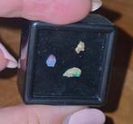 Ruwe opaal in doosje, Sieraden, Tassen en Uiterlijk, Edelstenen, Ophalen of Verzenden, Zo goed als nieuw