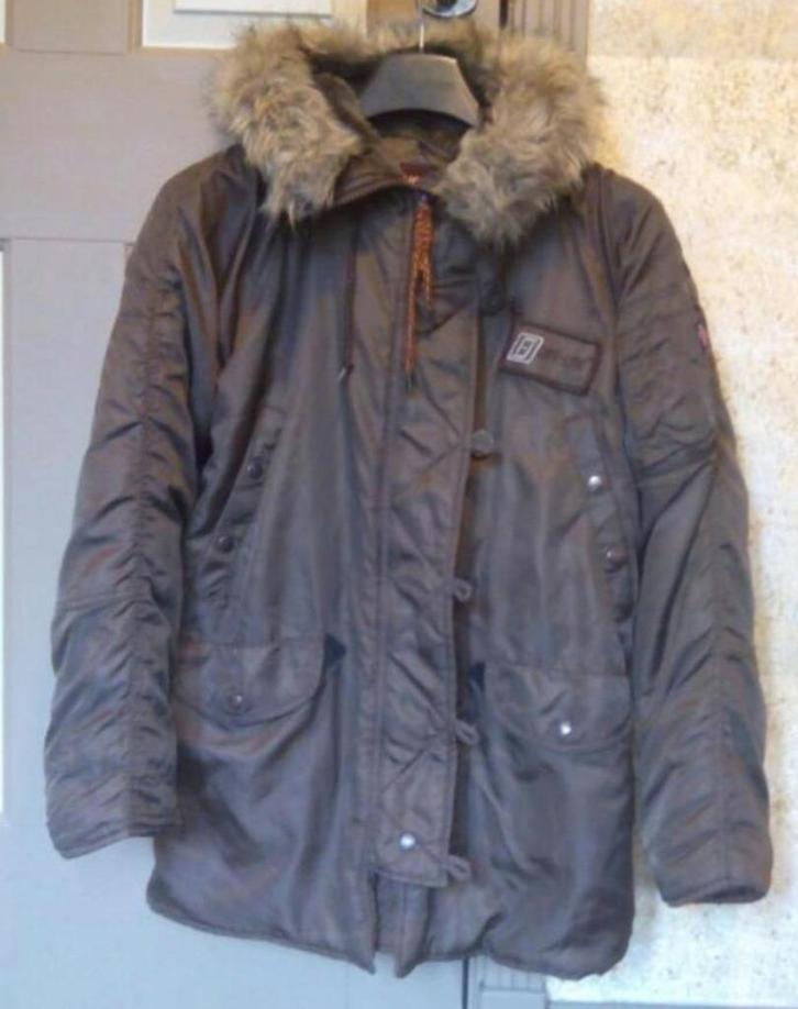 Outdoorjas, winterjas, dames. Maat S, Kleding | Dames, Jassen | Winter, Zo goed als nieuw, Maat 36 (S), Bruin, Ophalen of Verzenden