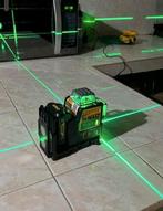 DEWALT 360° KRUISLIJNLASER COMPLEET MET 2AH ACCU EN LADER!, Ophalen of Verzenden