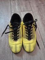 Voetbalschoenen 34/35, Sport en Fitness, Voetbal, Maat M, Ophalen of Verzenden, Gebruikt