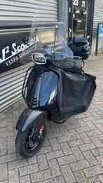 Vespa sprint full option 80cc dark midnight blue, Fietsen en Brommers, Scooters | Vespa, Ophalen of Verzenden, Zo goed als nieuw