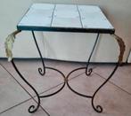 Retro gietijzeren tafeltje mozaïek blad creme witte tegeltje, Huis en Inrichting, Tafels | Bijzettafels, Minder dan 55 cm, Gebruikt