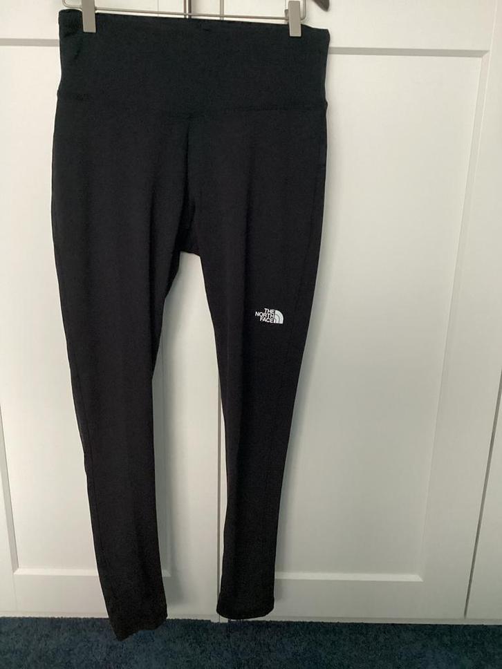 The North Face sportbroek maat L, Kleding | Dames, Sportkleding, Zo goed als nieuw, Hardlopen of Fietsen, Maat 38/40 (M), Zwart