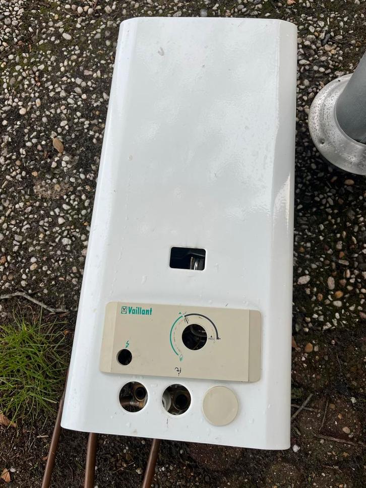 Geiser voor Caravan - Vaillant Mag 9/2 X, Doe-het-zelf en Verbouw, Geisers en Boilers, Gebruikt, Geiser, Propaan of Butaan, Minder dan 20 liter