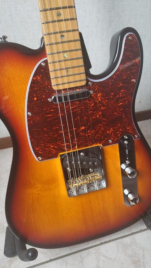 SIRE T7 Tobacco Sunburst, Larry Carlton gitaar. Als nieuw!, Muziek en Instrumenten, Snaarinstrumenten | Gitaren | Elektrisch, Zo goed als nieuw