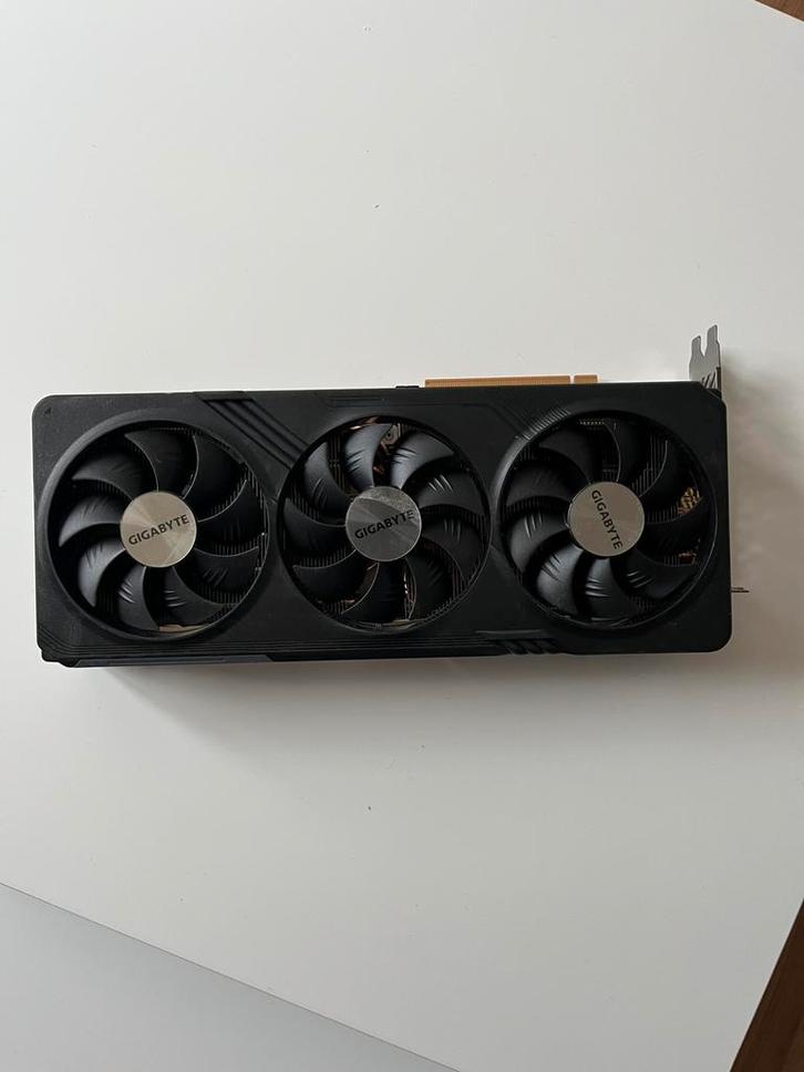 Gigabyte rx 7700xt 12gb, Computers en Software, Videokaarten, Zo goed als nieuw, PCI-Express 4.0, GDDR6, Ophalen