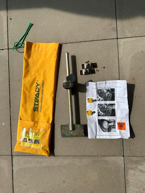 Steady staafwielklem / wielslot stalen velgen cpl set 2 slts, Caravans en Kamperen, Caravan accessoires, Zo goed als nieuw, Ophalen