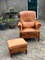 Schapenleren fauteuil met hocker, Ophalen, Zo goed als nieuw, 75 tot 100 cm, 50 tot 75 cm