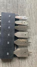 Speedboren, Doe-het-zelf en Verbouw, Gereedschap | Boormachines, Ophalen of Verzenden, Zo goed als nieuw, 600 watt of meer