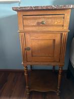 Nachtkastje uit grootmoeders tijd, Ophalen