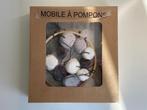 Boxmobiel Pompons Hemellichamen Petit Amélie Grijs, Kinderen en Baby's, Ophalen of Verzenden, Nieuw, Overige materialen