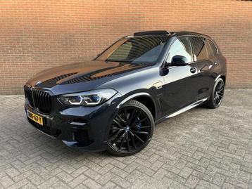 BMW X5 xDrive45e High Executive M-Sport - 22inch beschikbaar voor biedingen