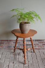 Prachtige antieke noten houten klaverbladtafel, plantentafel, Antiek en Kunst, Verzenden