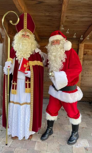kerstman kostuum of opblaasbare kerstversiering te huur enz beschikbaar voor biedingen