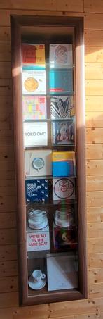 Zgan. Vitrinekast voor aan de wand 8 glasplaatjes, Huis en Inrichting, Kasten | Vitrinekasten, Ophalen, Met plank(en), Minder dan 50 cm